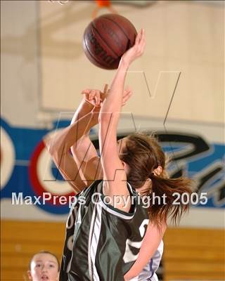 Thumbnail 3 in Colfax vs. Casa Roble (Bulldog Classic) photogallery.