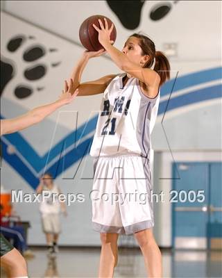 Thumbnail 2 in Colfax vs. Casa Roble (Bulldog Classic) photogallery.