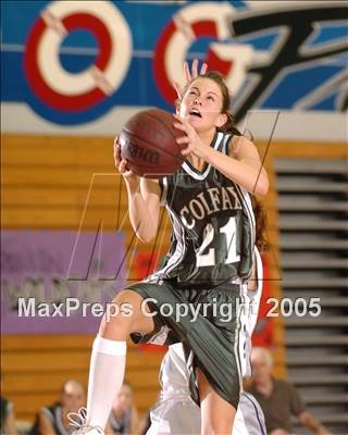 Thumbnail 3 in Colfax vs. Casa Roble (Bulldog Classic) photogallery.