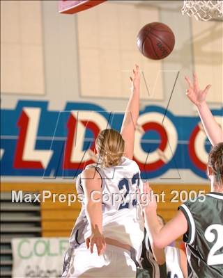 Thumbnail 3 in Colfax vs. Casa Roble (Bulldog Classic) photogallery.
