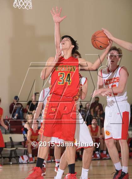 Thumbnail 3 in Mission Viejo vs Palm Desert (MaxPreps Holiday Classic) photogallery.