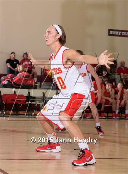 Thumbnail 3 in Mission Viejo vs Palm Desert (MaxPreps Holiday Classic) photogallery.