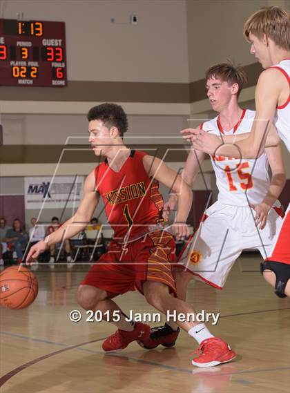 Thumbnail 2 in Mission Viejo vs Palm Desert (MaxPreps Holiday Classic) photogallery.