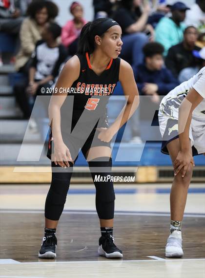 Thumbnail 1 in Southeast Guilford vs. E.E. Smith (NCHSAA 3A Regional Playoff) photogallery.
