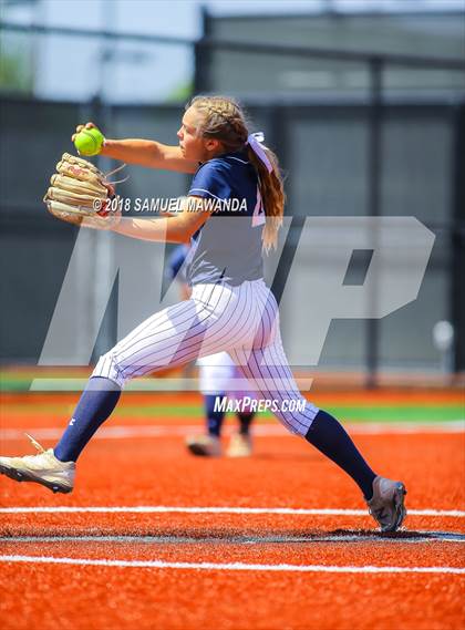 Thumbnail 2 in Chatsworth vs USC Hybrid photogallery.