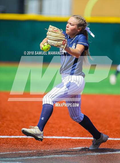 Thumbnail 3 in Chatsworth vs USC Hybrid photogallery.