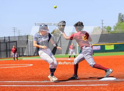 Thumbnail 3 in Chatsworth vs USC Hybrid photogallery.