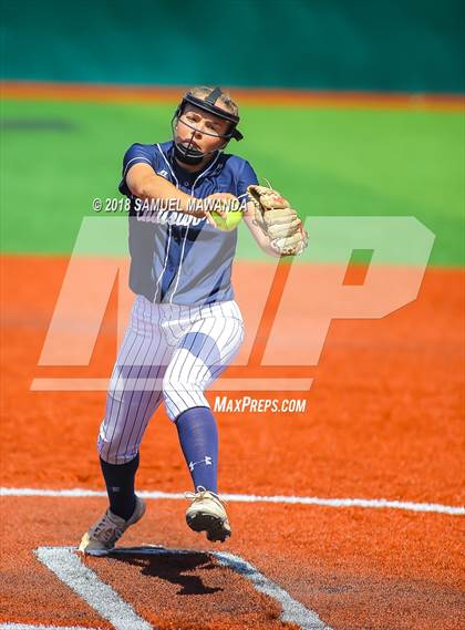 Thumbnail 3 in Chatsworth vs USC Hybrid photogallery.