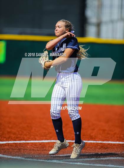 Thumbnail 3 in Chatsworth vs USC Hybrid photogallery.