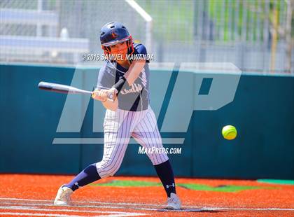 Thumbnail 3 in Chatsworth vs USC Hybrid photogallery.