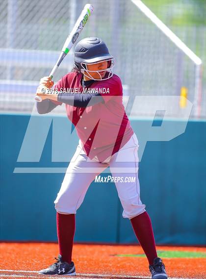 Thumbnail 2 in Chatsworth vs USC Hybrid photogallery.