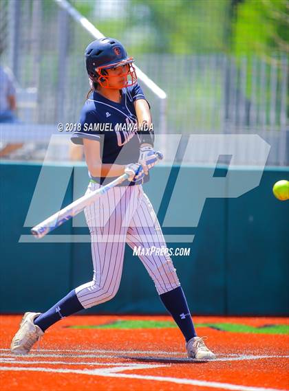 Thumbnail 3 in Chatsworth vs USC Hybrid photogallery.