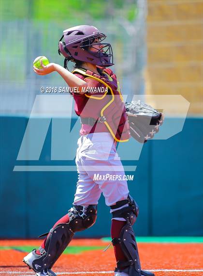 Thumbnail 2 in Chatsworth vs USC Hybrid photogallery.