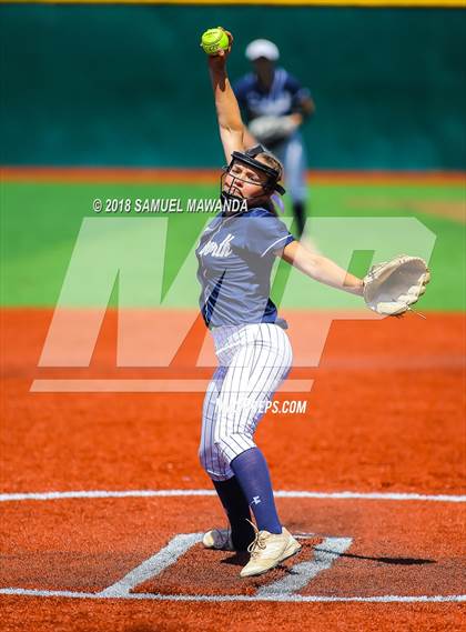 Thumbnail 1 in Chatsworth vs USC Hybrid photogallery.