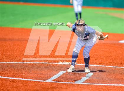 Thumbnail 3 in Chatsworth vs USC Hybrid photogallery.