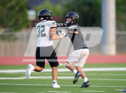 Thumbnail 3 in JV: Jordan vs Mayde Creek (A teams) photogallery.