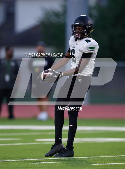 Thumbnail 3 in JV: Jordan vs Mayde Creek (A teams) photogallery.