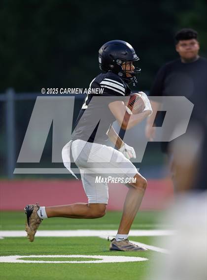 Thumbnail 3 in JV: Jordan vs Mayde Creek (A teams) photogallery.
