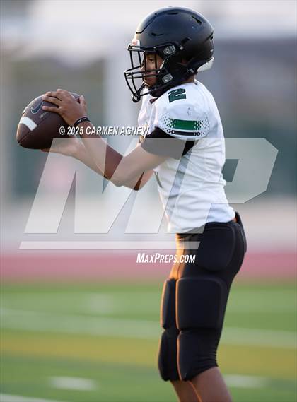 Thumbnail 3 in JV: Jordan vs Mayde Creek (A teams) photogallery.