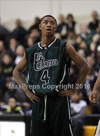 Thumbnail 2 in El Cerrito vs. Bishop O'Dowd (CIF NCS D3 Playoffs) photogallery.
