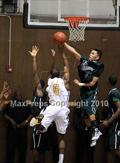 Thumbnail 1 in El Cerrito vs. Bishop O'Dowd (CIF NCS D3 Playoffs) photogallery.