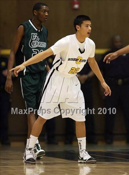 Thumbnail 3 in El Cerrito vs. Bishop O'Dowd (CIF NCS D3 Playoffs) photogallery.