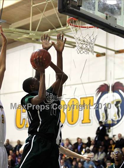 Thumbnail 2 in El Cerrito vs. Bishop O'Dowd (CIF NCS D3 Playoffs) photogallery.