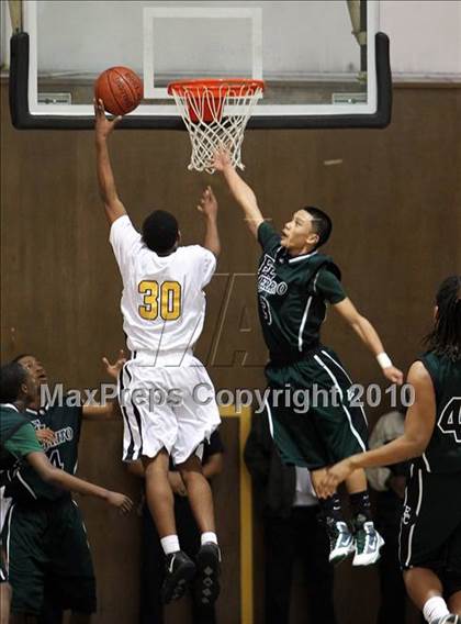 Thumbnail 3 in El Cerrito vs. Bishop O'Dowd (CIF NCS D3 Playoffs) photogallery.