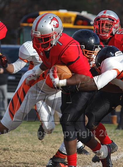 Thumbnail 1 in DuVal vs Suitland (MPSSAA 4A South Region Final) photogallery.