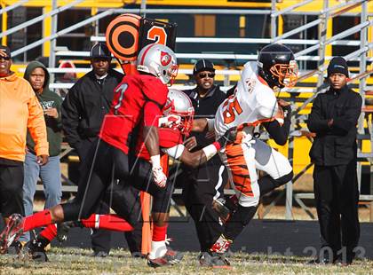 Thumbnail 2 in DuVal vs Suitland (MPSSAA 4A South Region Final) photogallery.