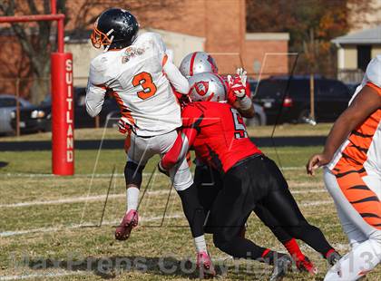 Thumbnail 3 in DuVal vs Suitland (MPSSAA 4A South Region Final) photogallery.