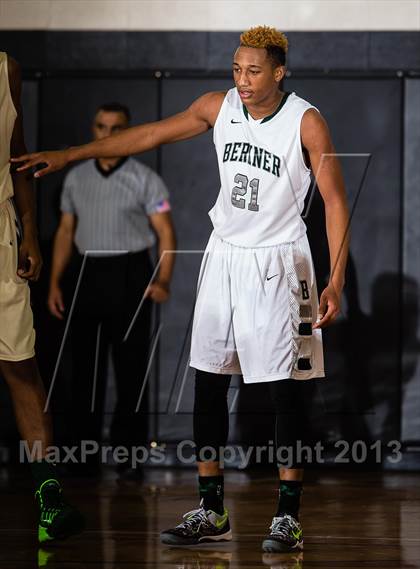 Thumbnail 3 in DeSoto vs. Berkner (McDonald's Texas Invitational) photogallery.