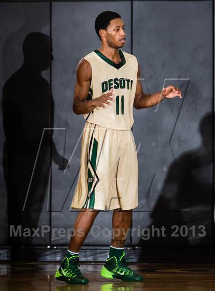 Thumbnail 3 in DeSoto vs. Berkner (McDonald's Texas Invitational) photogallery.