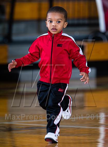 Thumbnail 2 in DeSoto vs. Berkner (McDonald's Texas Invitational) photogallery.