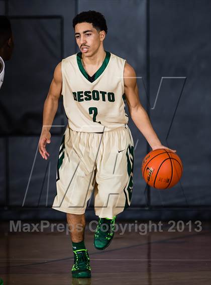 Thumbnail 2 in DeSoto vs. Berkner (McDonald's Texas Invitational) photogallery.