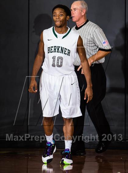 Thumbnail 2 in DeSoto vs. Berkner (McDonald's Texas Invitational) photogallery.