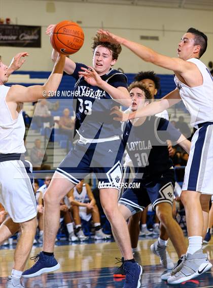 Thumbnail 1 in Rolling Hills Prep vs. Loyola (Rolling Hills Prep State Preview Classic) photogallery.