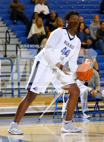 Thumbnail 2 in Rolling Hills Prep vs. Loyola (Rolling Hills Prep State Preview Classic) photogallery.