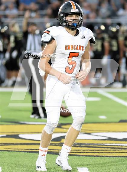 Thumbnail 2 in Grand Saline vs Palmer photogallery.