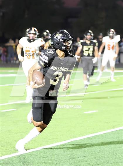 Thumbnail 3 in Grand Saline vs Palmer photogallery.
