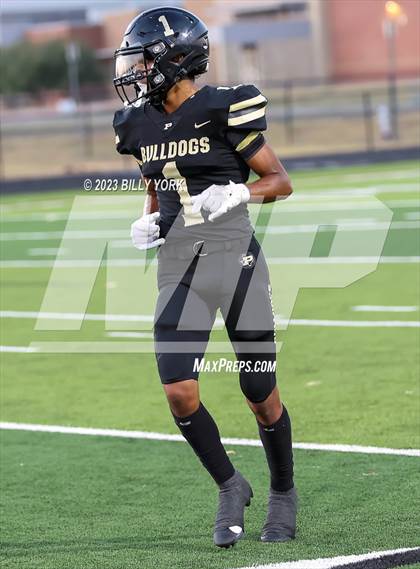 Thumbnail 3 in Grand Saline vs Palmer photogallery.