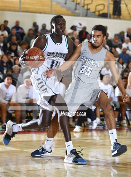 Thumbnail 2 in Renaissance Academy vs. Aquinas (CIF SS 4AA Final) photogallery.