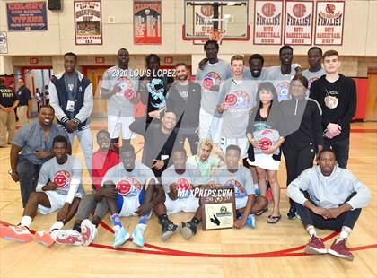 Thumbnail 2 in Renaissance Academy vs. Aquinas (CIF SS 4AA Final) photogallery.