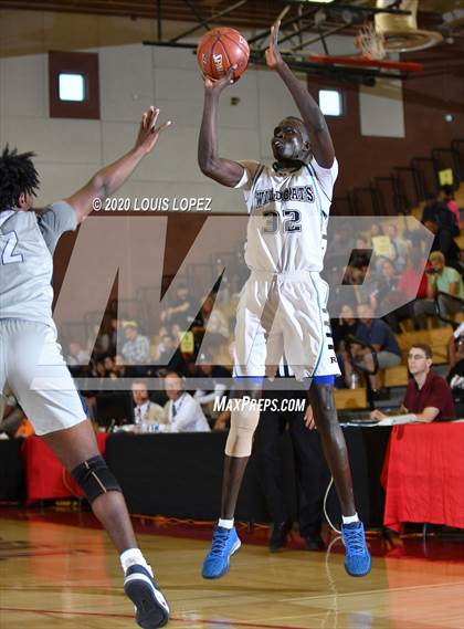 Thumbnail 1 in Renaissance Academy vs. Aquinas (CIF SS 4AA Final) photogallery.