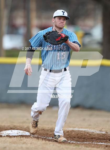 Thumbnail 3 in Washington-Lee @ Yorktown photogallery.