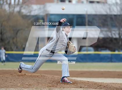 Thumbnail 3 in Washington-Lee @ Yorktown photogallery.