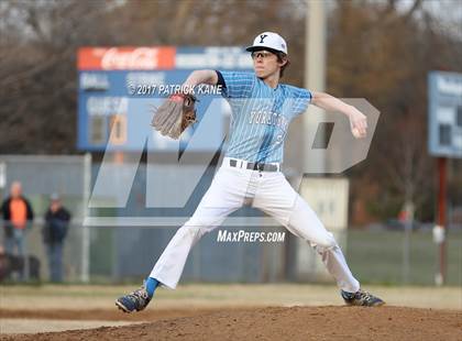Thumbnail 1 in Washington-Lee @ Yorktown photogallery.