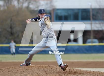 Thumbnail 3 in Washington-Lee @ Yorktown photogallery.