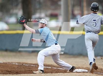 Thumbnail 3 in Washington-Lee @ Yorktown photogallery.