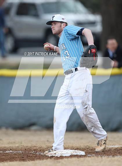 Thumbnail 2 in Washington-Lee @ Yorktown photogallery.